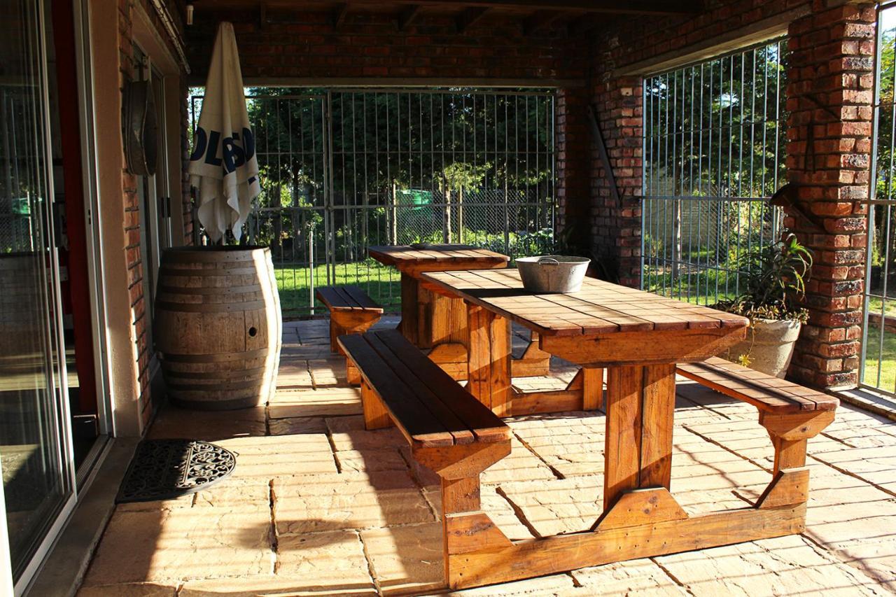 African Adventures Accommodation 杜班维尔 外观 照片