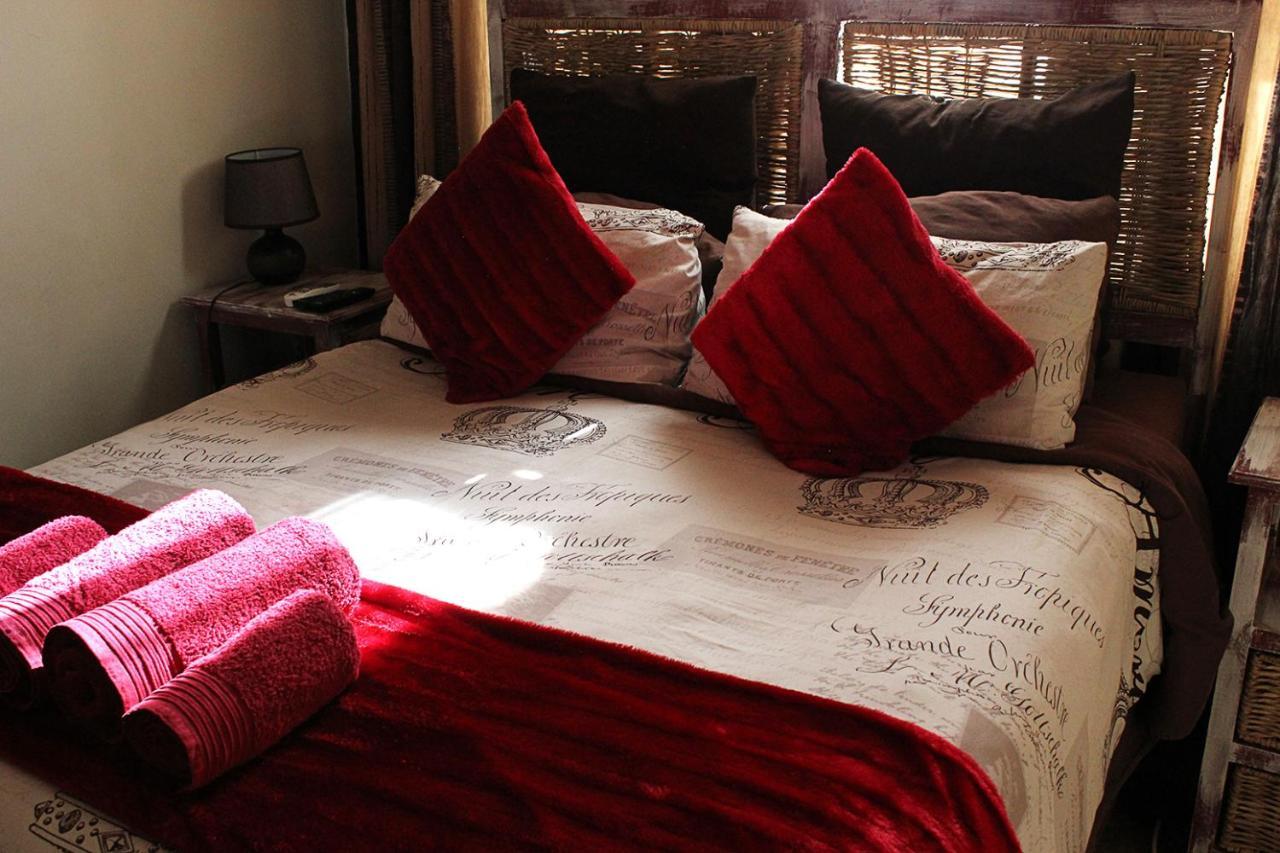 African Adventures Accommodation 杜班维尔 外观 照片