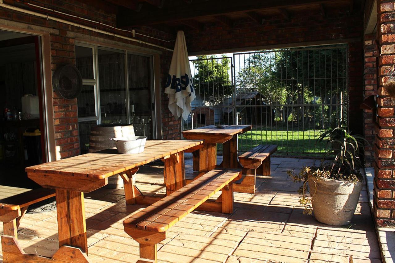 African Adventures Accommodation 杜班维尔 外观 照片